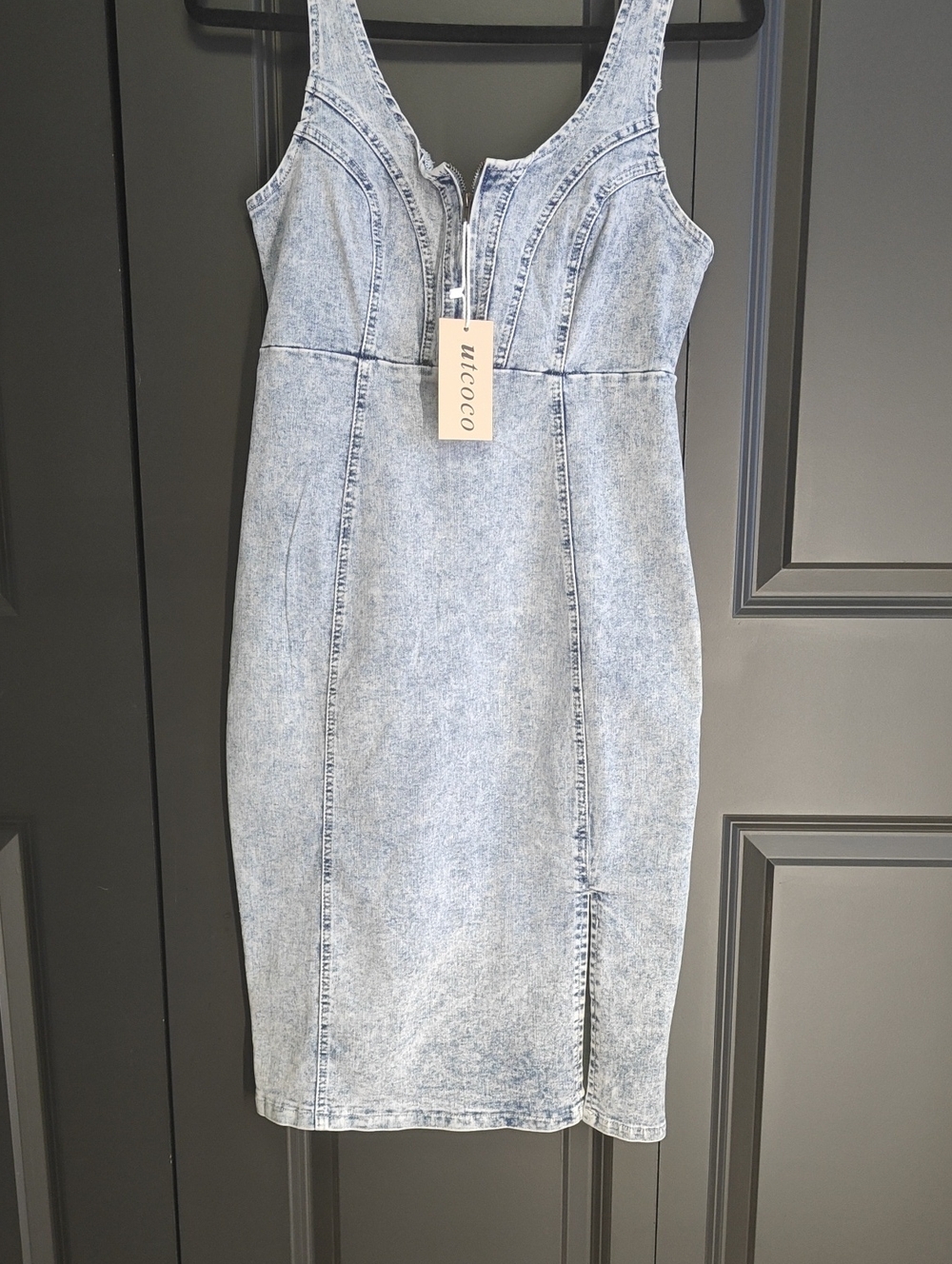 Light Wash Denim Sheath Dress - Blue